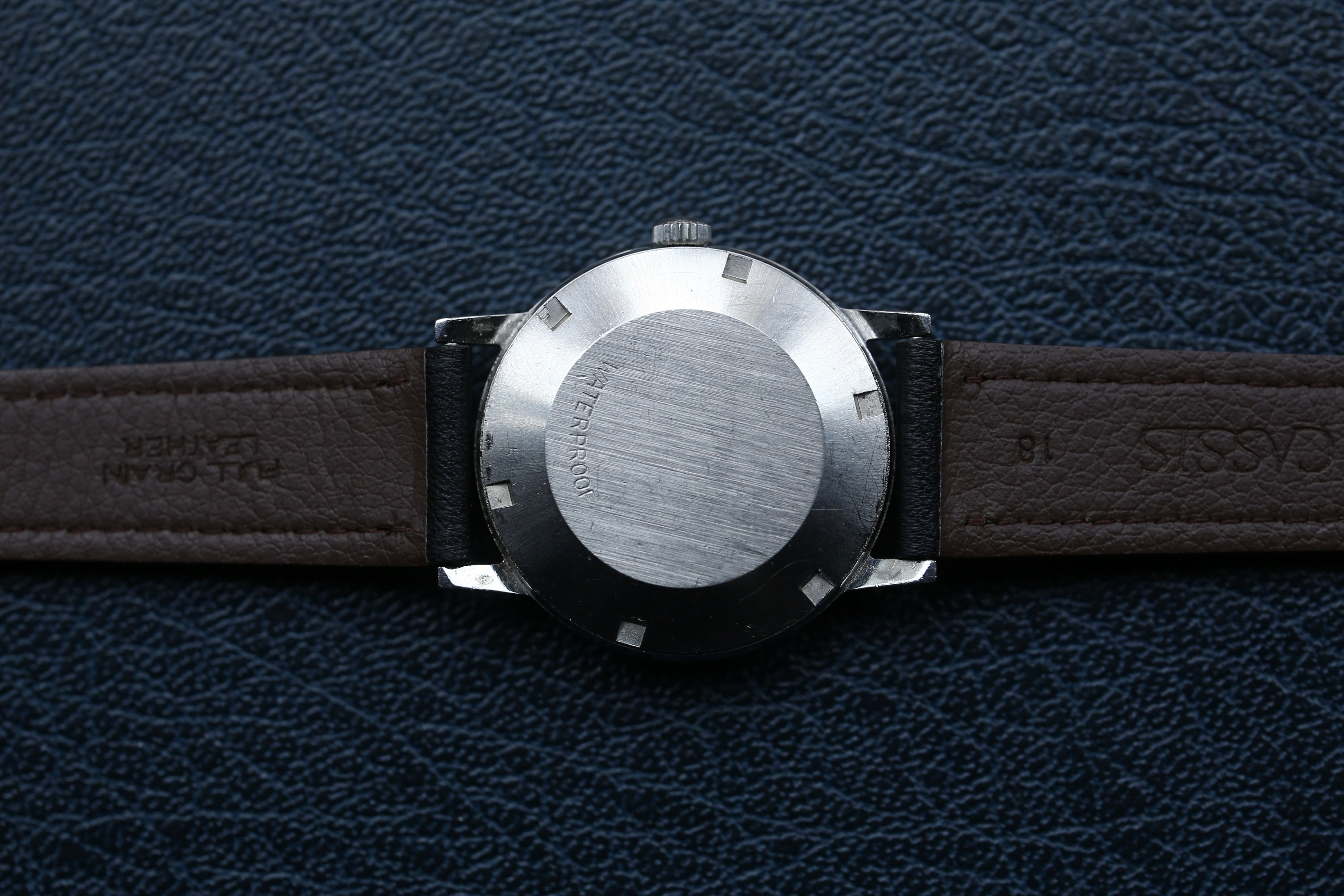 OMEGA】 1970年製 オメガ ジュネーブ デイト シルバーダイヤル 自動