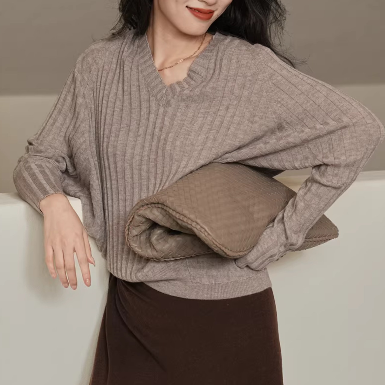 リブ編み Vネック ドルマリンニット 00071・画像2