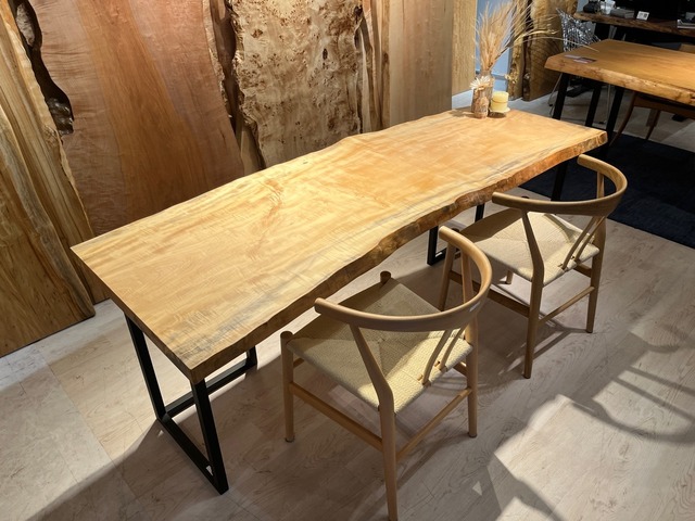 栃（トチ）_2000×630-700×50_青山店_テーブル天板/一枚板 242161