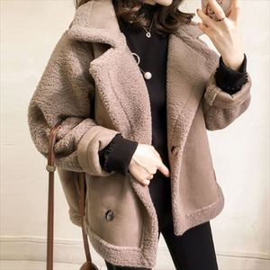 【送料無料】 アウター ショートコート ジャケット 羽織り 3色 ボアジャケット ショート ショート丈 袖あり 長袖 Vネック フレア Aライン ボタン ボア かわいい 大人可愛い 綺麗 シンプル カジュアル 大人 上品 おしゃれ お洒落 大人女子 こなれ感 コンサバ 定番アイテム 体型カバー フェミニン ガーリー ふわふわ 無地 冬 30代 40代 レディース 女性用 ママ ママ服 通勤 デート お出かけ 女子会 お呼ばれ お茶会 授業参観 休日 アウトドア 着回し 普段使い 韓国 韓国系 暖かい