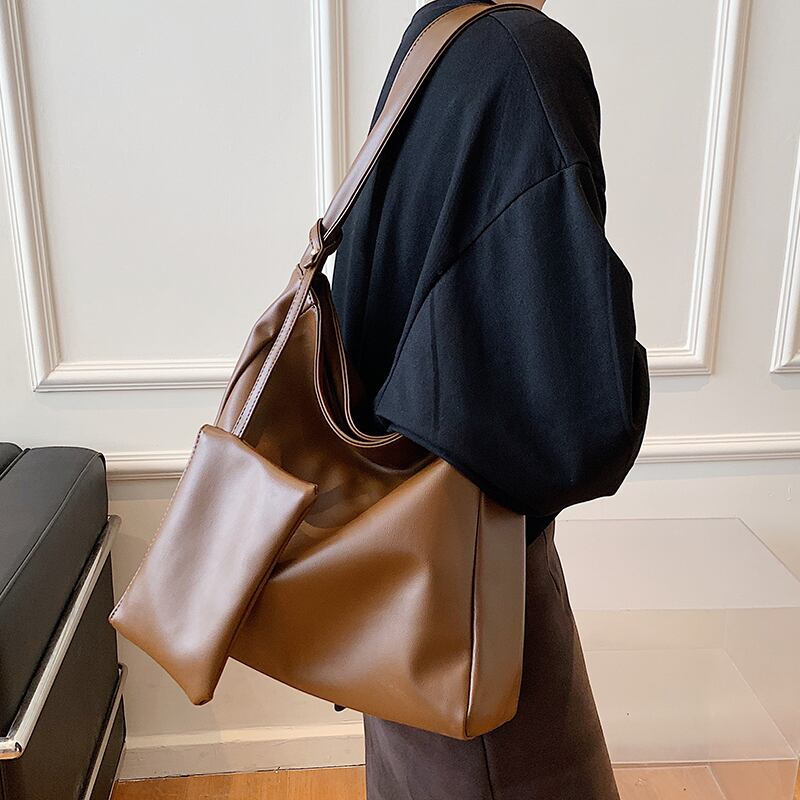 スタンダードレザーショルダーバッグ レトロ トートバッグ Tiancai_Wing_Bag25749396712