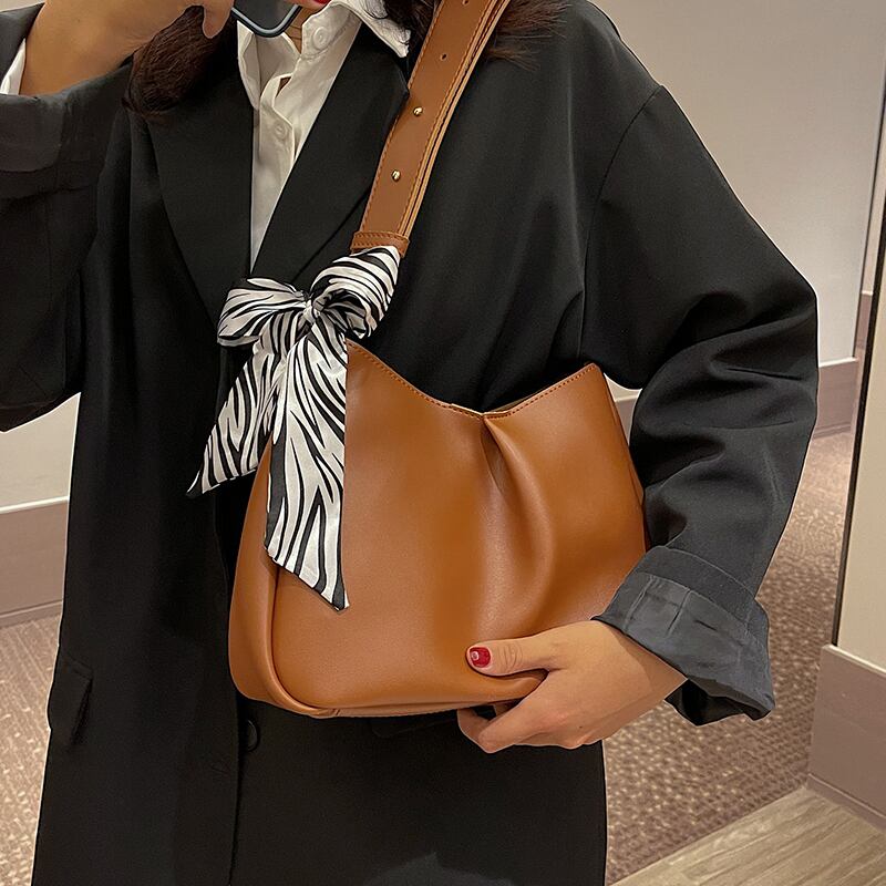 オータムウィンタースタンダード レトロ 秋物 冬物 メッセンジャーバッグ 手作りハンドバック85724364360