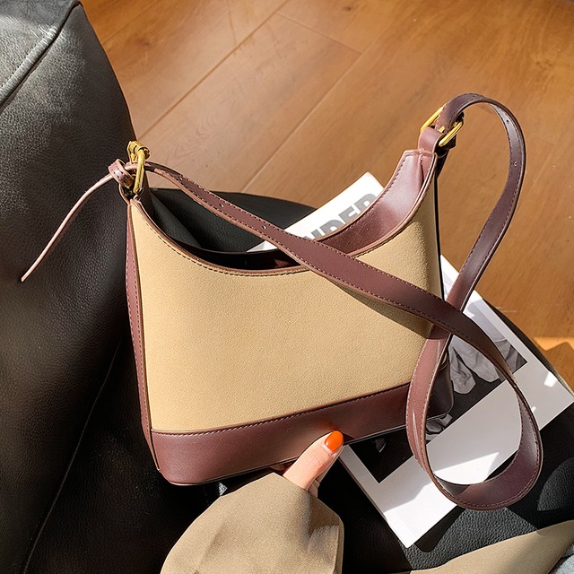 バッグニッチデザイン2020秋冬シンプルバケットバッグ高品質な風合いシングルショルダーメッセンジャーバッグワイルドイン女性バッグ Tiancai_Wing_Bag56969340214