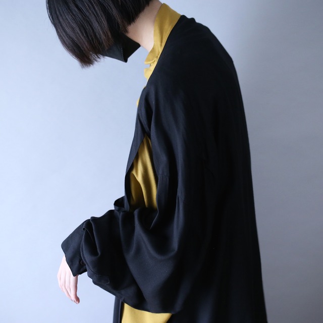 "刺繍" and bi-color switching fry-front band-collar over silhouette shirt