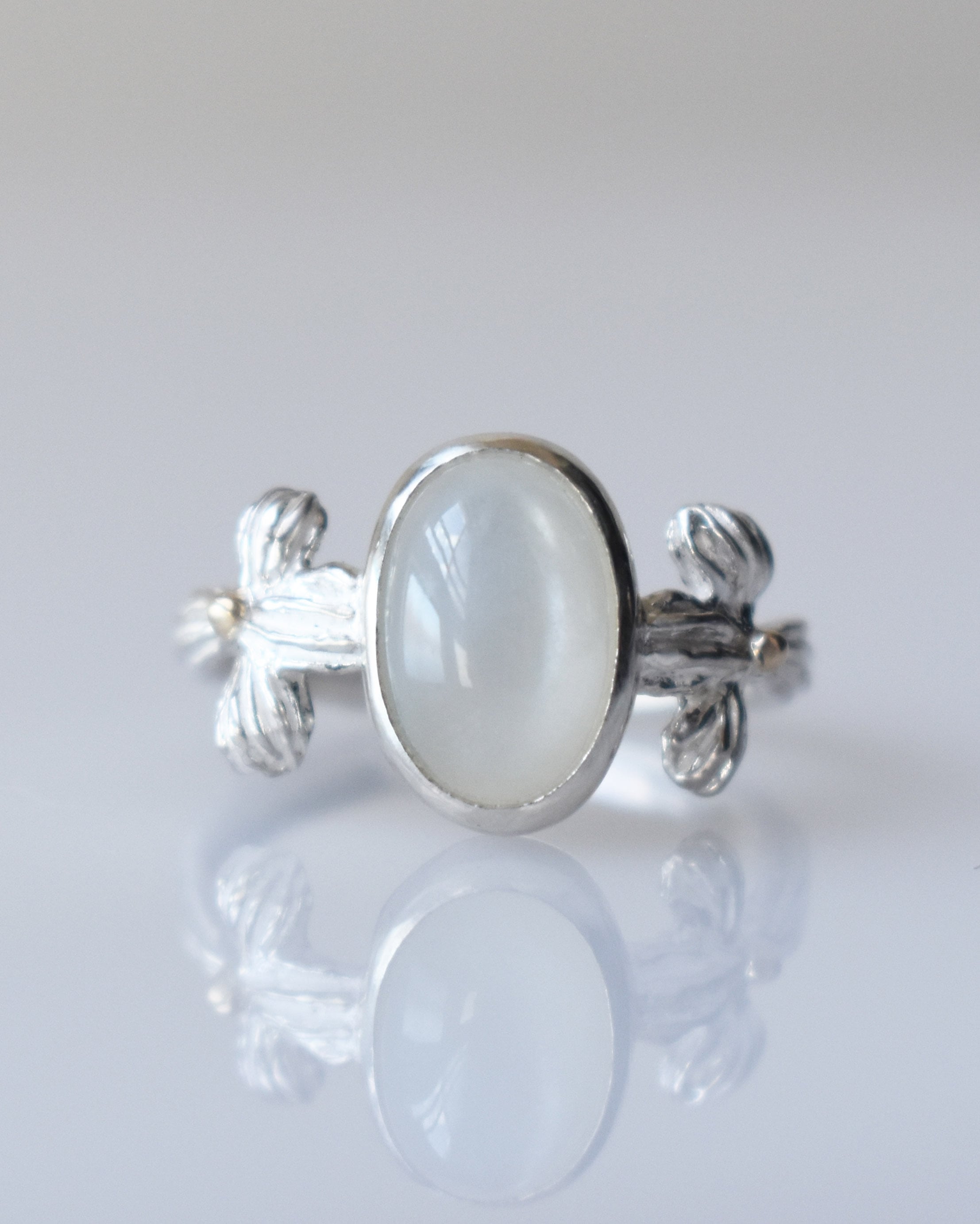 moon stone ring | miyu nakamura