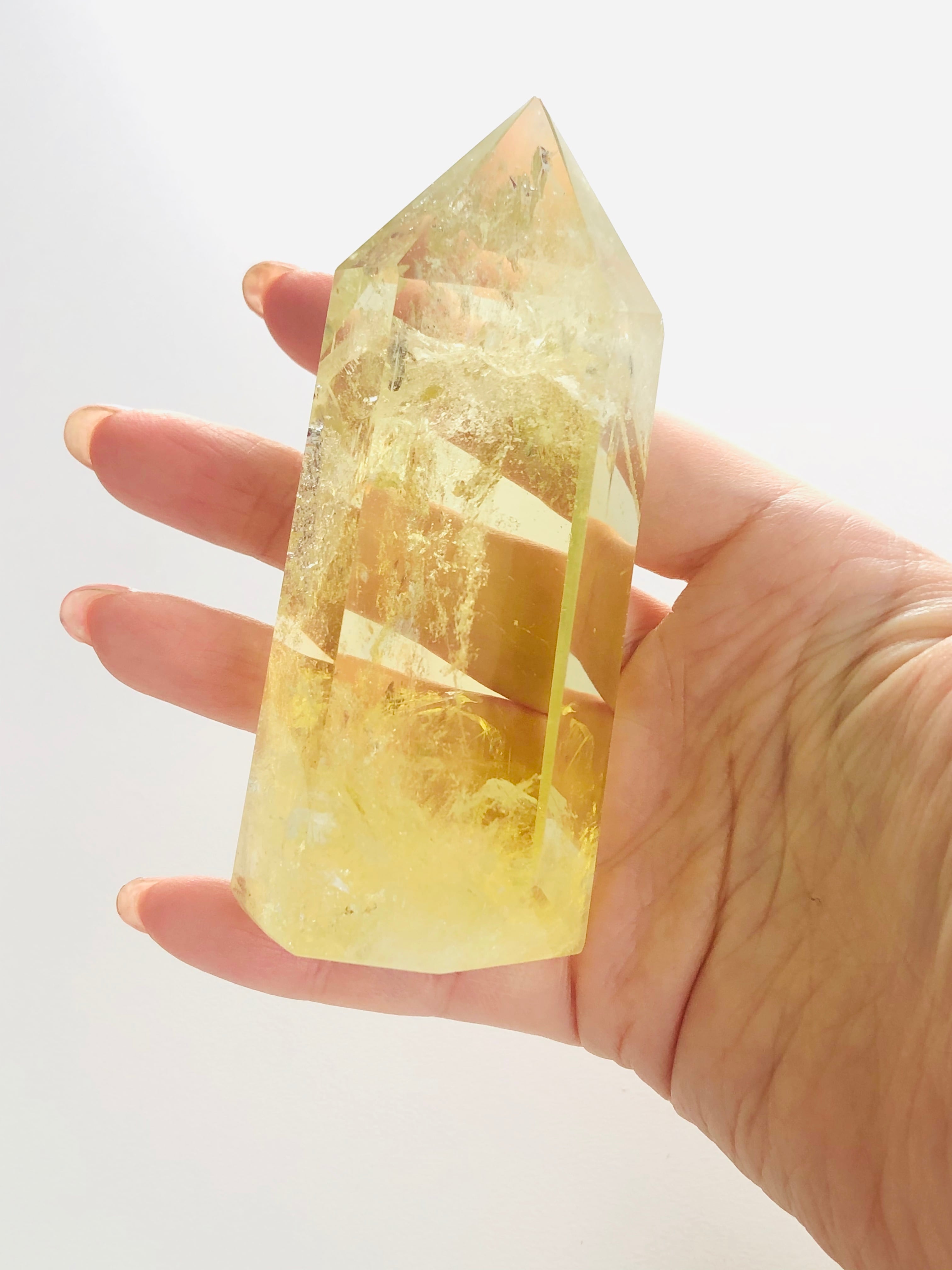 シトリンの大きな塊(虹入り) 【公式通販】