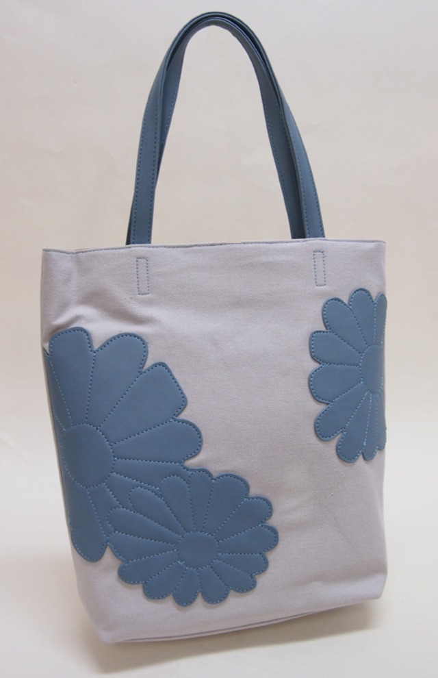 フラワーモチーフがオシャレなA4縦型トートバッグ 軽い ショルダー ナチュラル お花