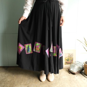 ロングフレアスカート