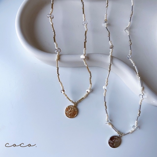 [ necklace ]  beads × coin