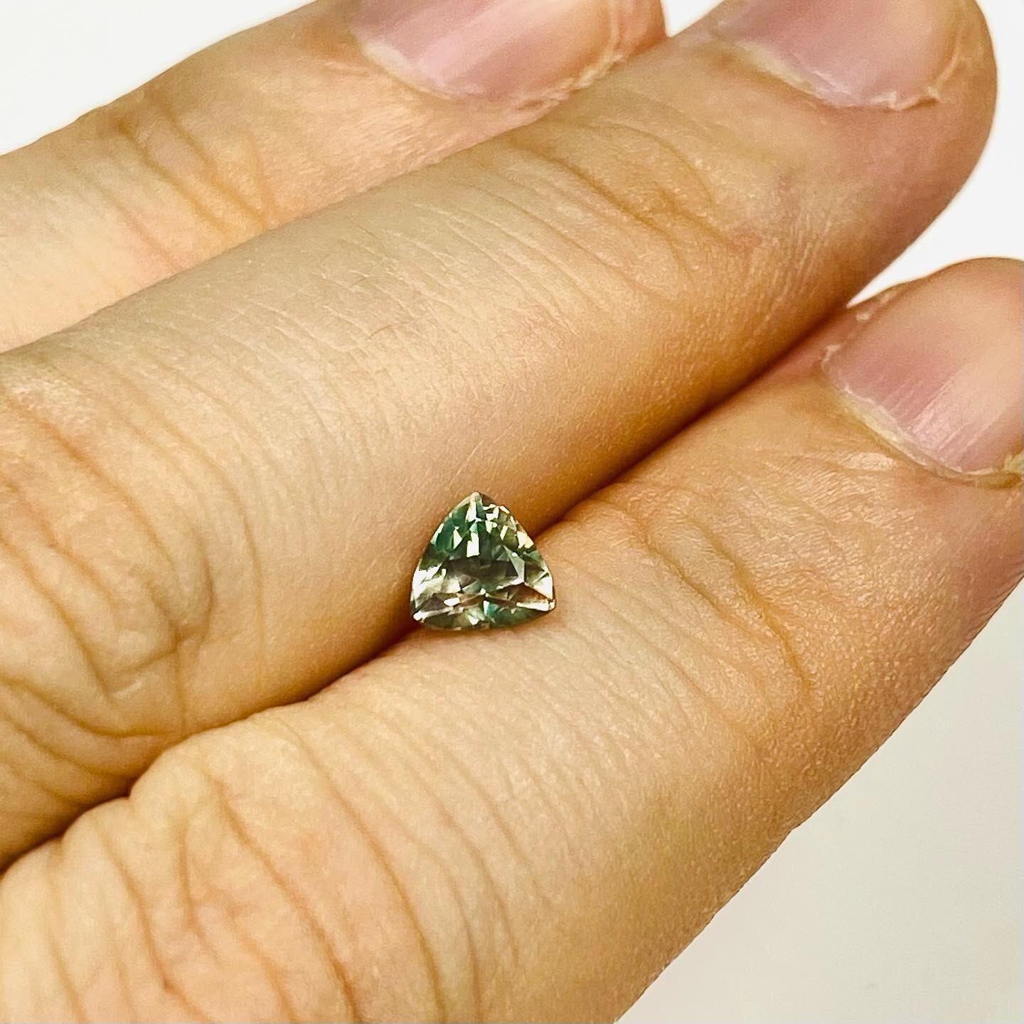 カメレオンな希少オレゴンサンストーン2