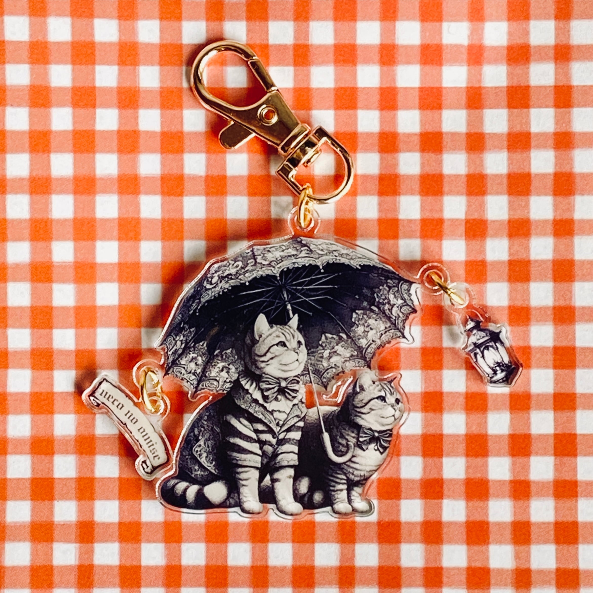 ねこのキーホルダー・キーリング / 雨の日の猫 rainy day cat