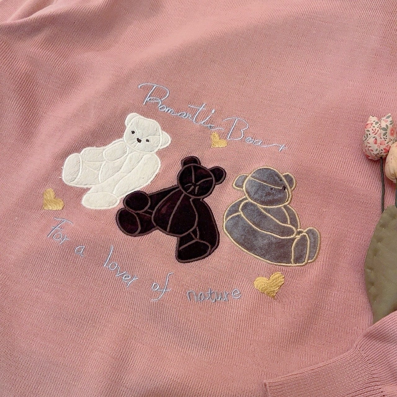 bear applique pink knit sweater