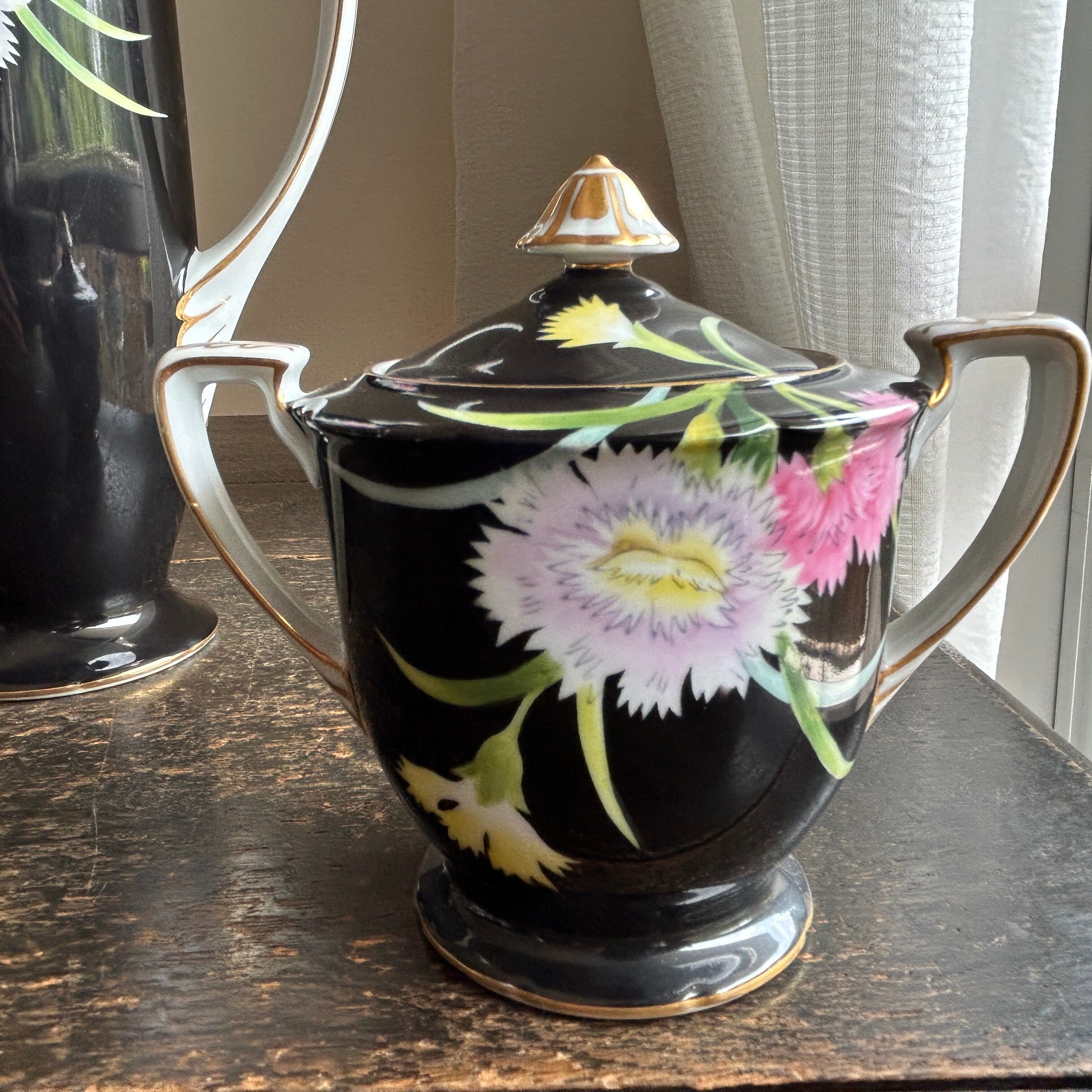 Old Noritake 輪花にカーネーションの輸出用デミタスセット