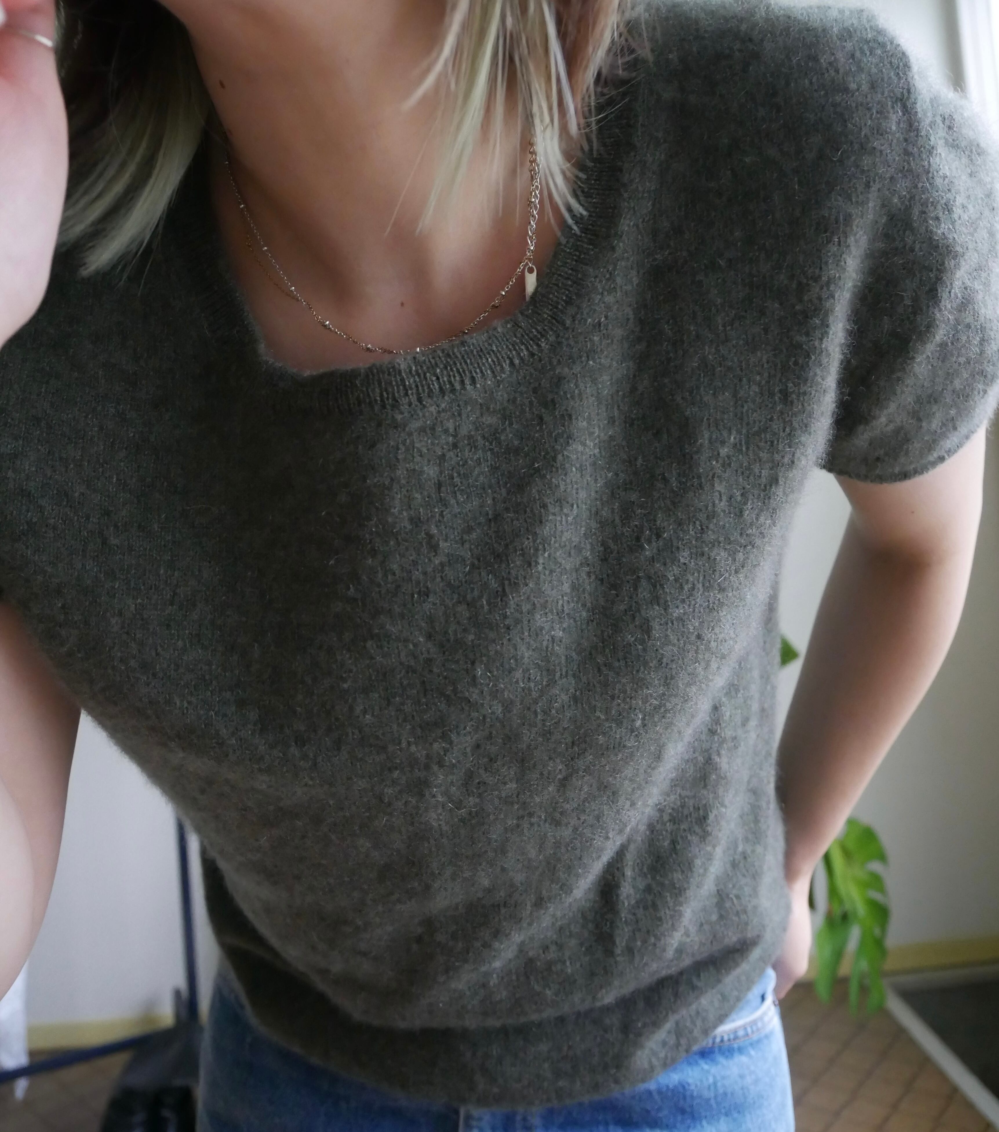 Neiman Marcus Cashmere Short Sleeve Knit