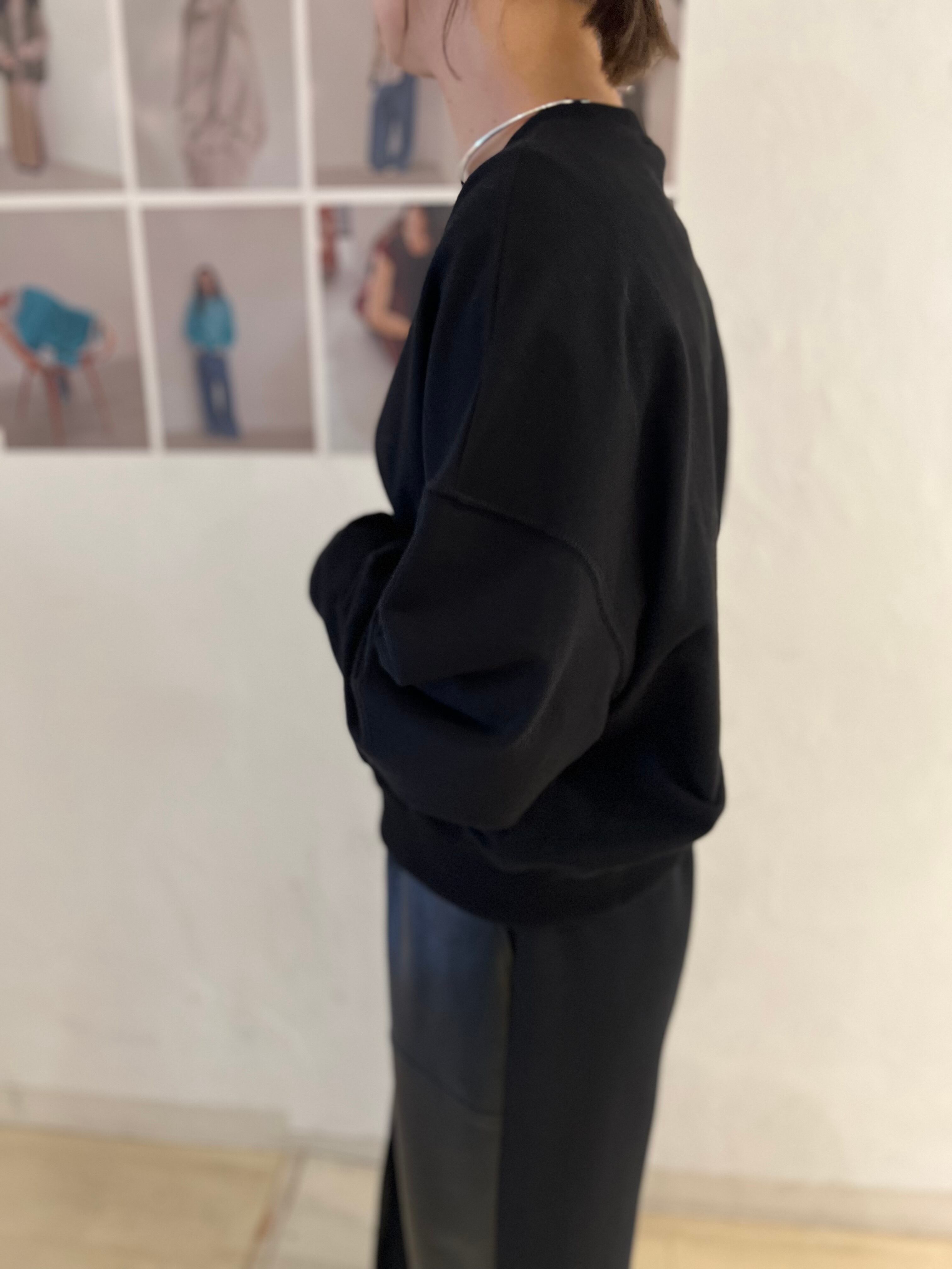 【CHIGNON】アートロゴミニ裏毛ショートプルオーバー　[8744-120KO]