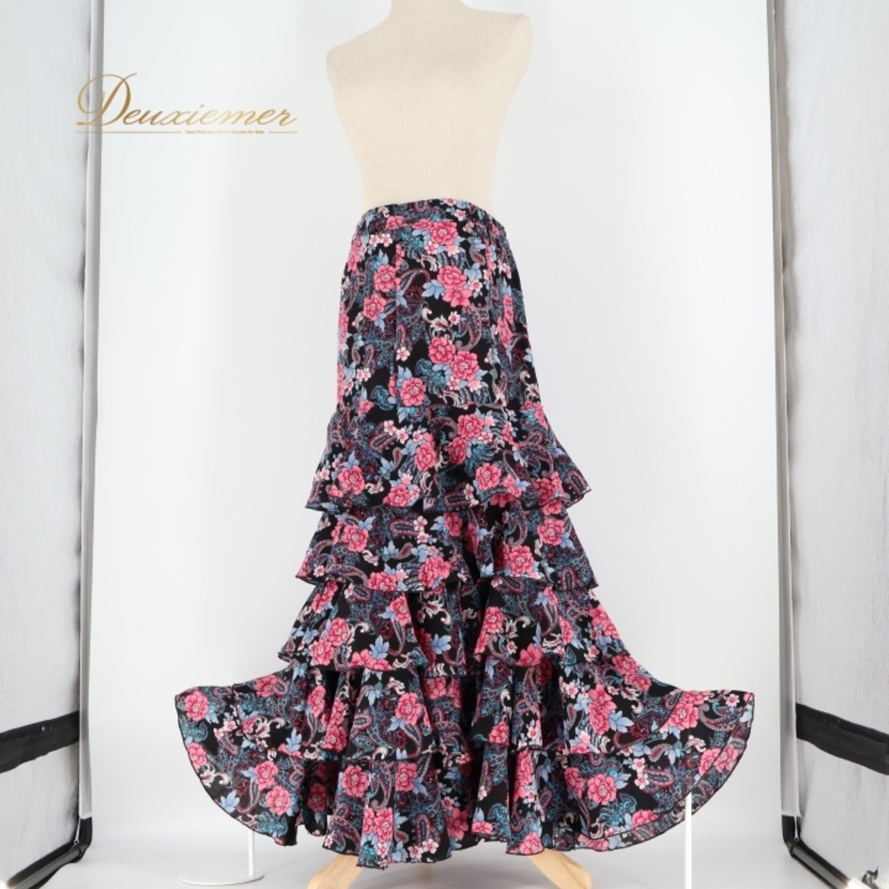 フラメンコ 衣装 ファルダ スカート 花柄 ラメ ボランテ フリル ダンス prima boutique プリマブティック パーティ 発表会 柄 模様 ブラック系 パープル系 ピンク系 ダンス衣装 フェス コスチューム おしゃれ ファッション ステージ 舞台 かわいい エレガント 軽い素材 レディース 高級感 ダンスパフォーマンス フラメンコスカート