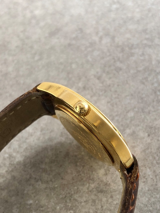 GUCCI グッチ 腕時計 ゴールド×ブラウン ローマ文字 ステンレススチール 5400L vintage ヴィンテージ オールド iuxwp8