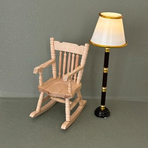 020-30271　ミニチュア家具　furniture accessories ＊1/12サイズ＊ フロアーランプ ブラウンコラム