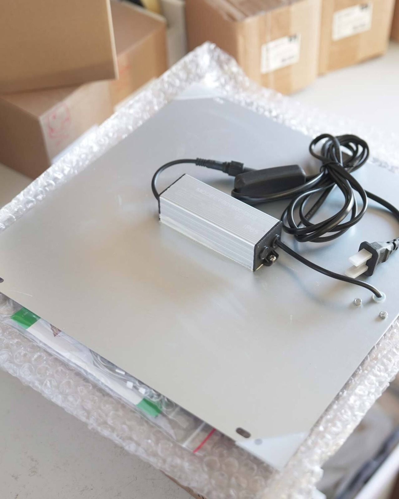 植物育成LEDパネルライト 50W UVミックス