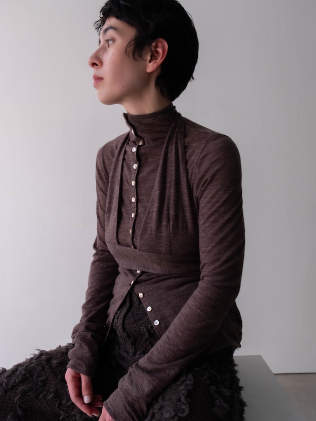 ERiKOKATORi/EK13-3-1 wool sheer high neck top Ivory