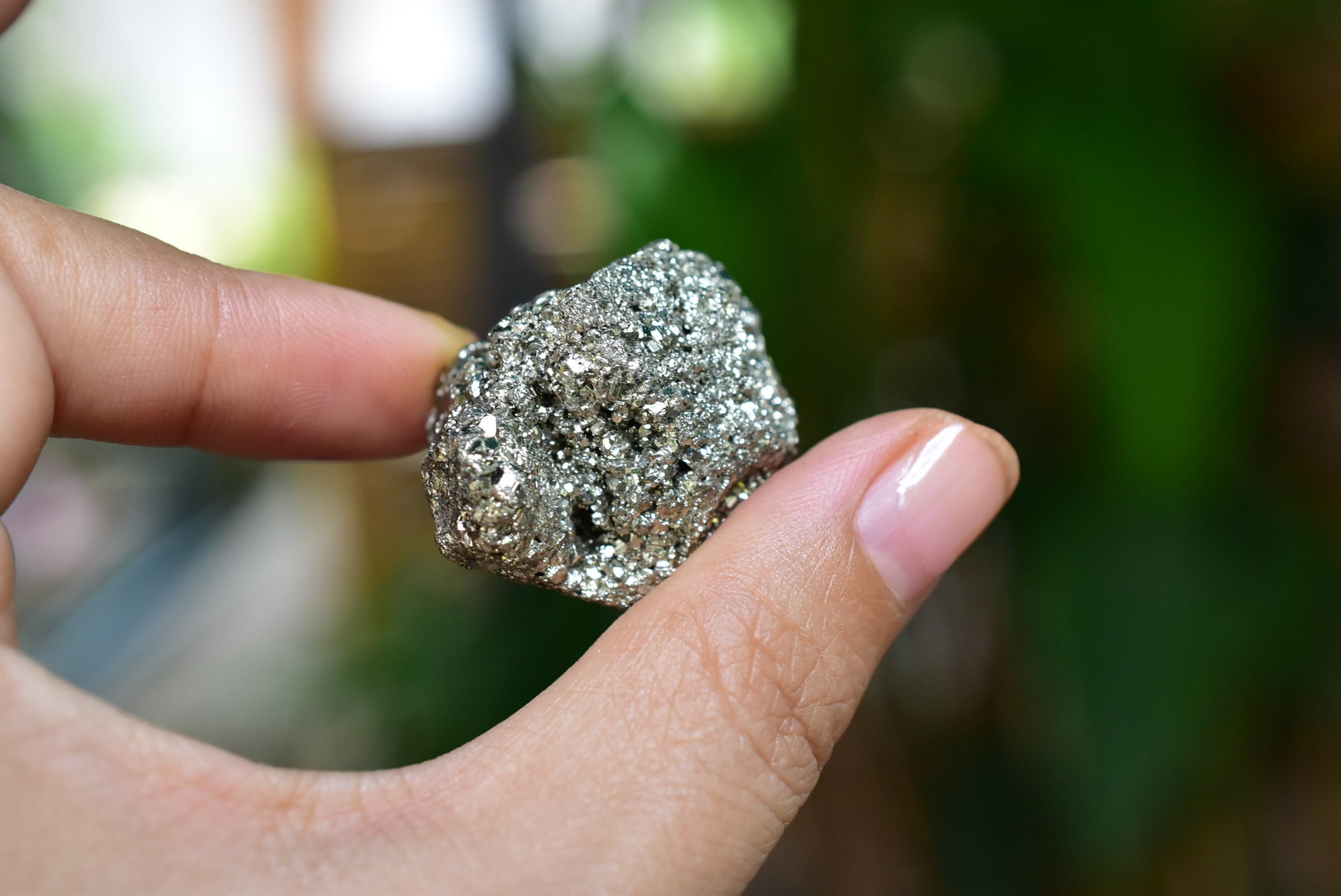 キラキラ結晶☆パイライト原石 pi001 | Funky garuda Stone