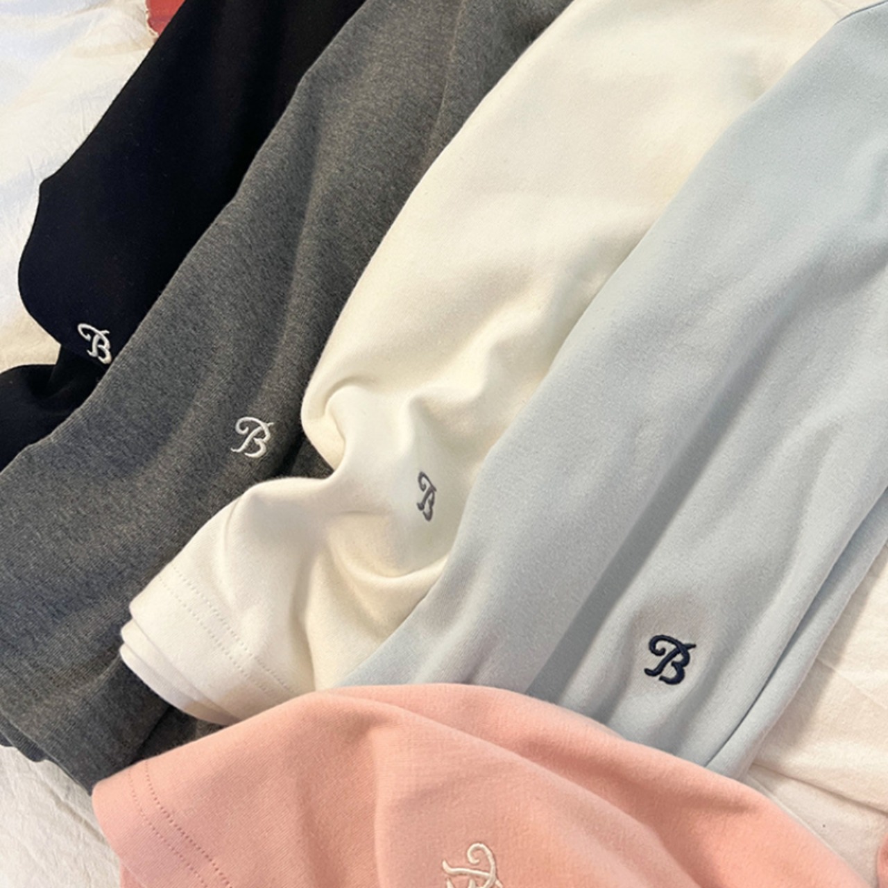 夏英字刺しゅうＴシャツ