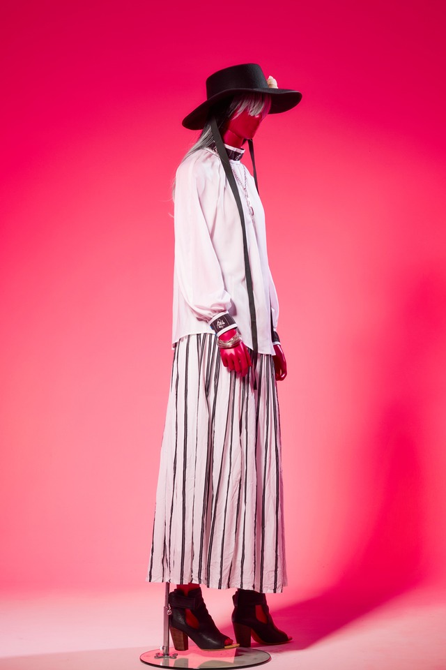 【231B020】スタンドカラーブラウス