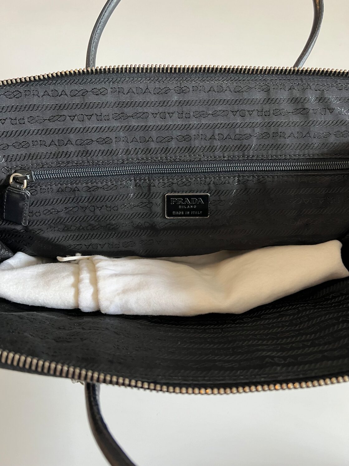 OLD PRADA VELOURS 2WAY BAG | Pay ID 