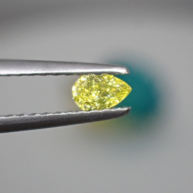 明るく美しいイエロー☆Fancy Intence Yellow（SI-2）0.159ct