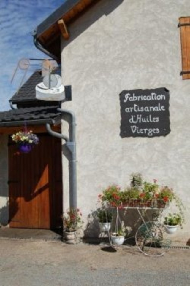 Huilerie de Blot ヘーゼルナッツオイル （250ml）[フランス・オーヴェルニュ地域圏]