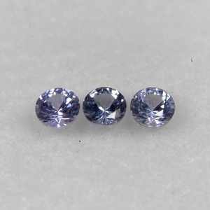 丸いスピネル メレセット 約2.3mm r-0582