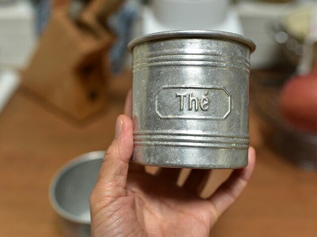 ブリキのキャニスター(B) The フレンチアンティーク