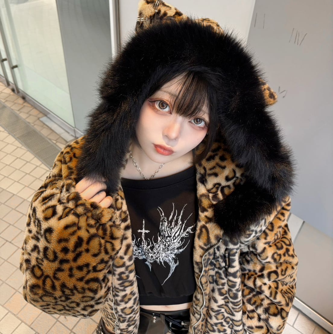 VOLCAN & APHRODITE 猫耳フード付きファーコート VOLCAN & APHRODITE 猫耳フード付きファーコート - メルカリ