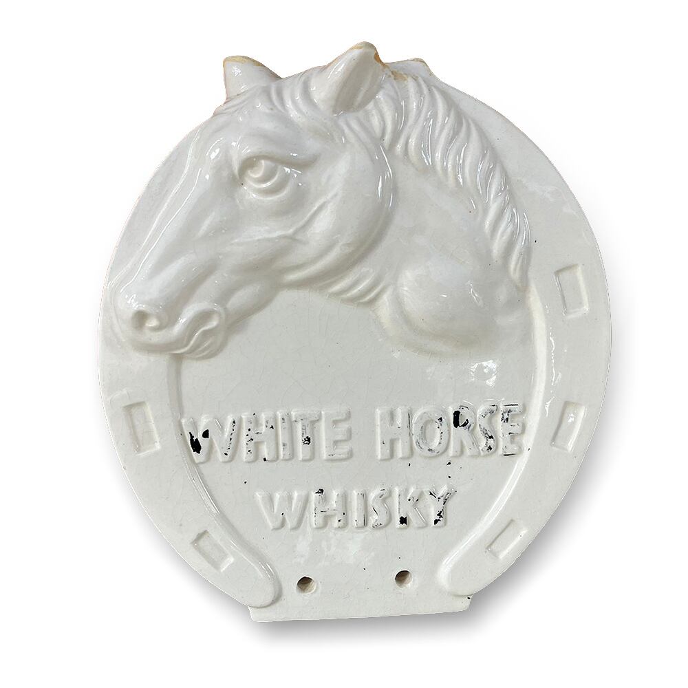 ヴィンテージ WHITE HORSE ウイスキー ノベルティ 陶器製 壁掛け