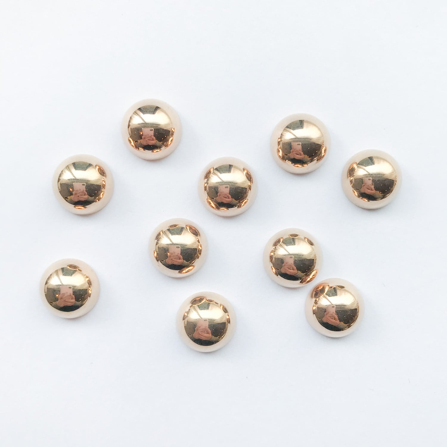 再入荷〉丸型ゴールドカボション（10p） | Dua-アクセサリーパーツショップ