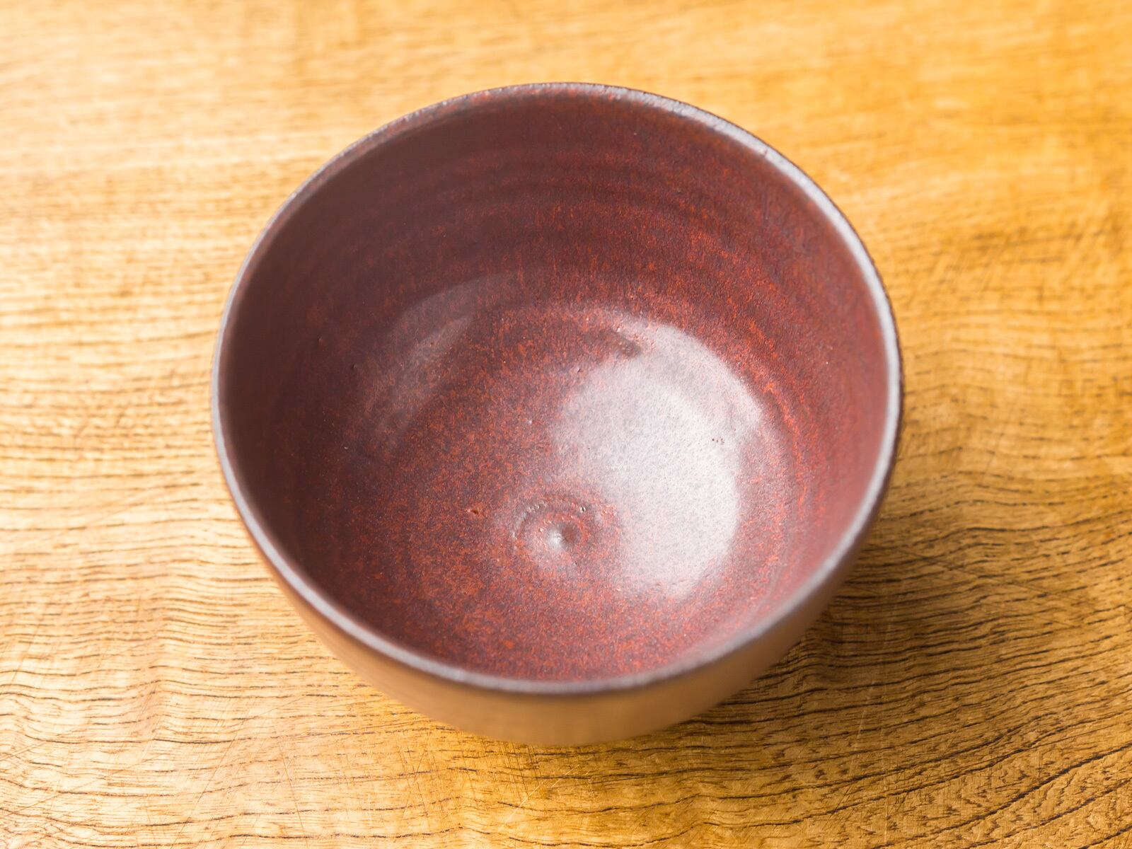 赤鉄飯茶碗（茶碗・碗）／吉永哲子 | 手作りの器・食器のセレクト