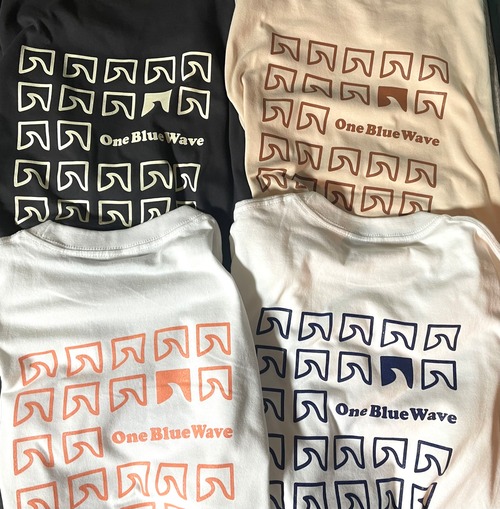 IZUBLUE　波いっぱいOneBlueWave　Tシャツ