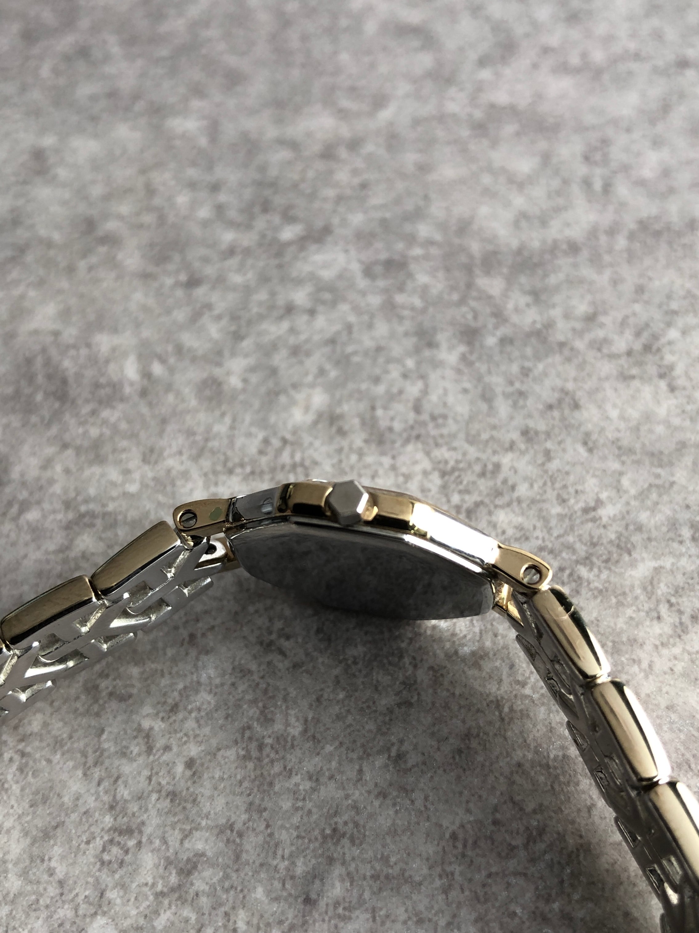 Yves Saint Laurent イヴ・サンローラン 腕時計 ゴールド シルバー
