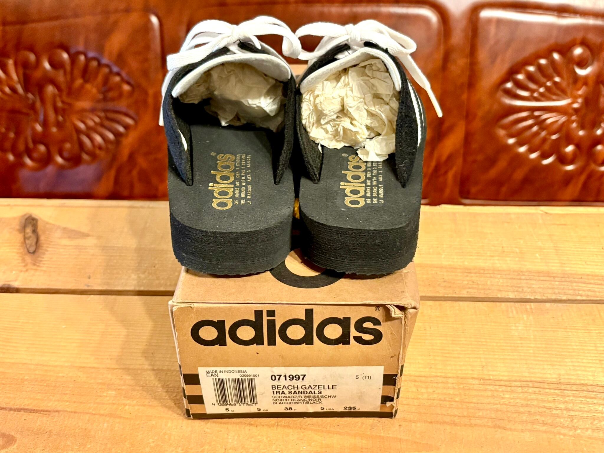 adidas（アディダス）BEACH GAZELLE（ビーチ ガゼル）5 23.5cm 黒/白
