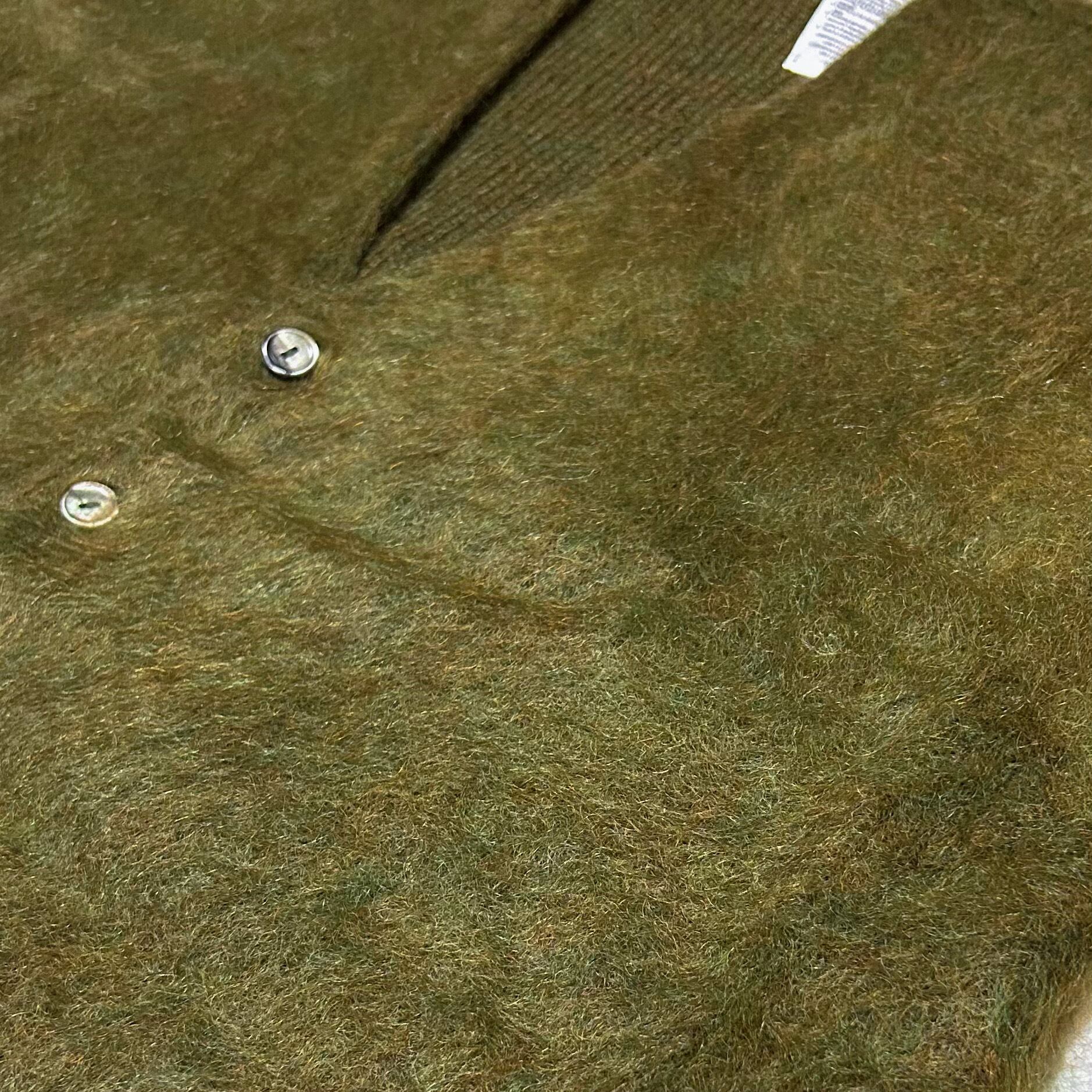 A.R.P.®︎ Premium Classic Mohair Cardigan W/Pocket Olive A.R.P.®︎ Premium Classic Mohair Cardigan W/Pocket Olive