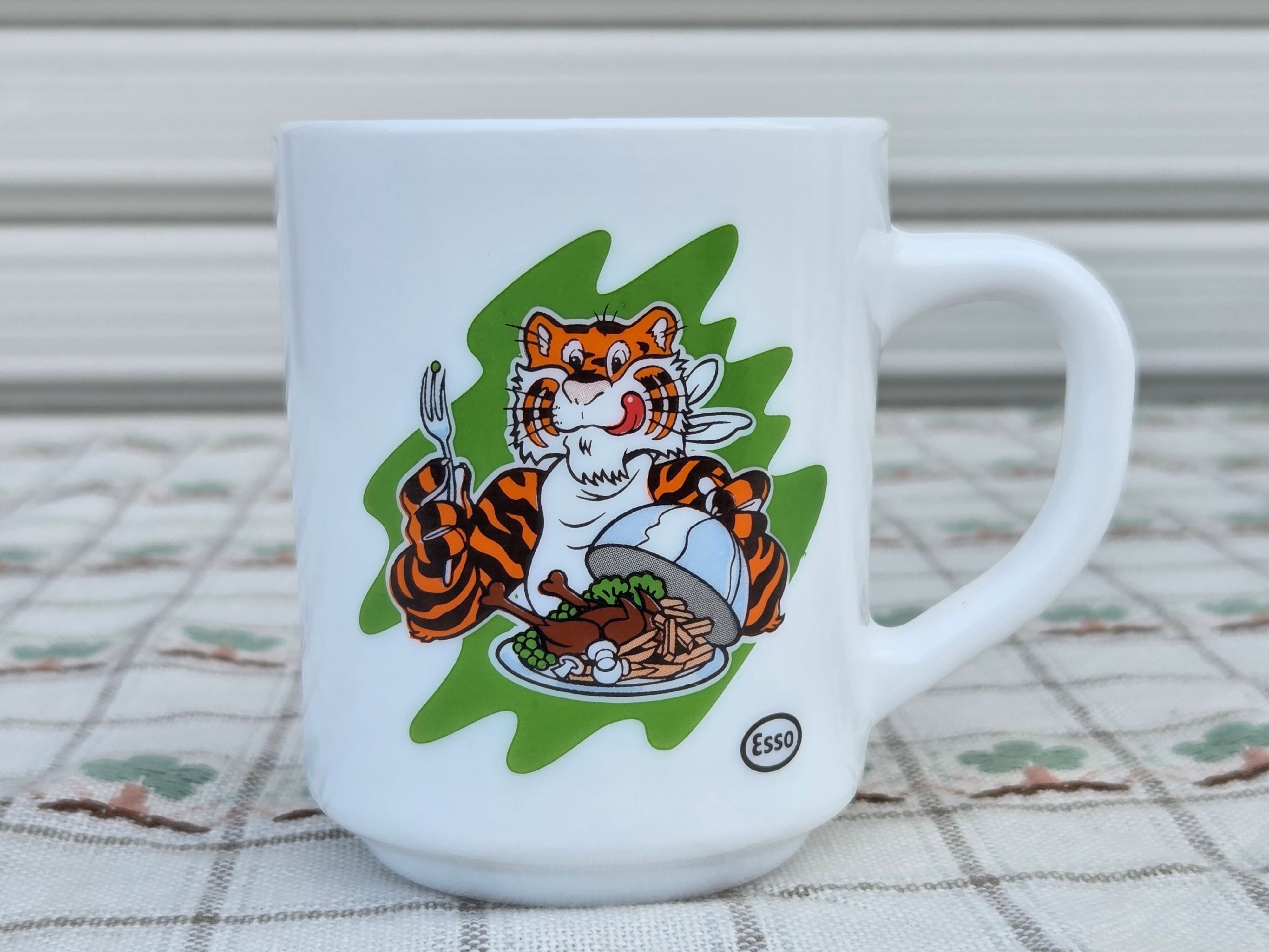 【Vintage】ESSOタイガー/チキン ミルクグラスマグカップ フランス arcopal/r223