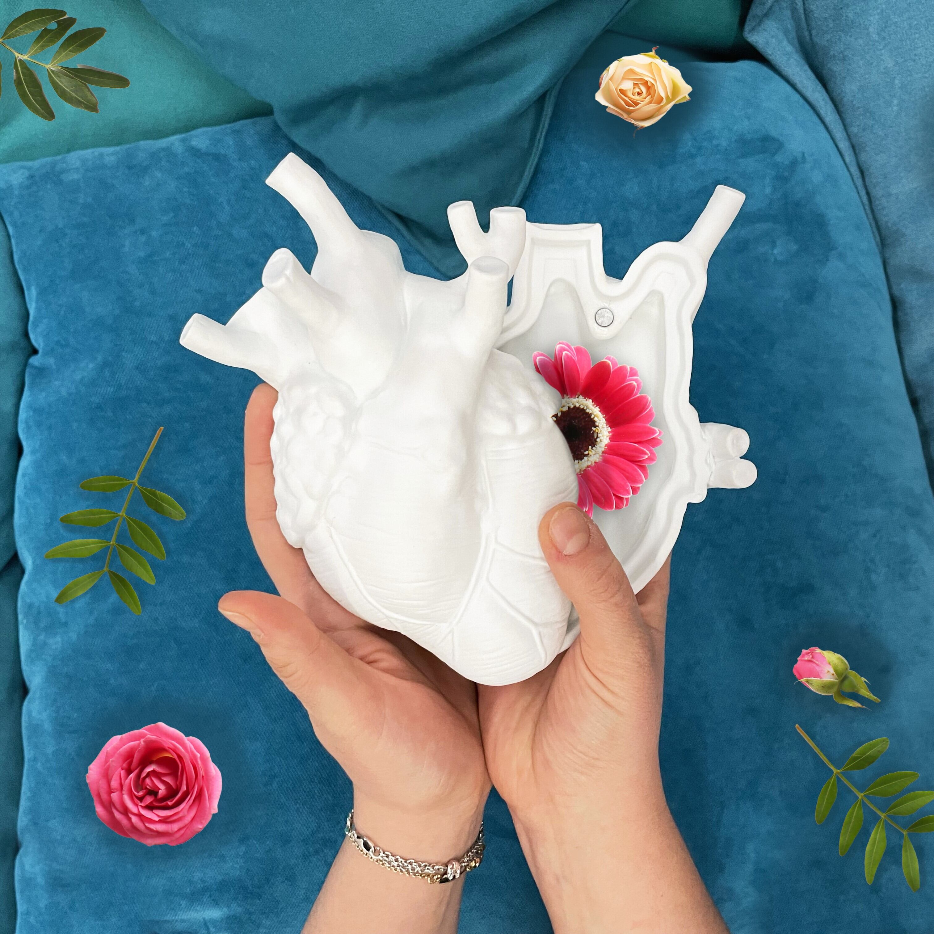 SELETTI セレッティ Love In Bloom Vase 心臓｜家具・インテリア