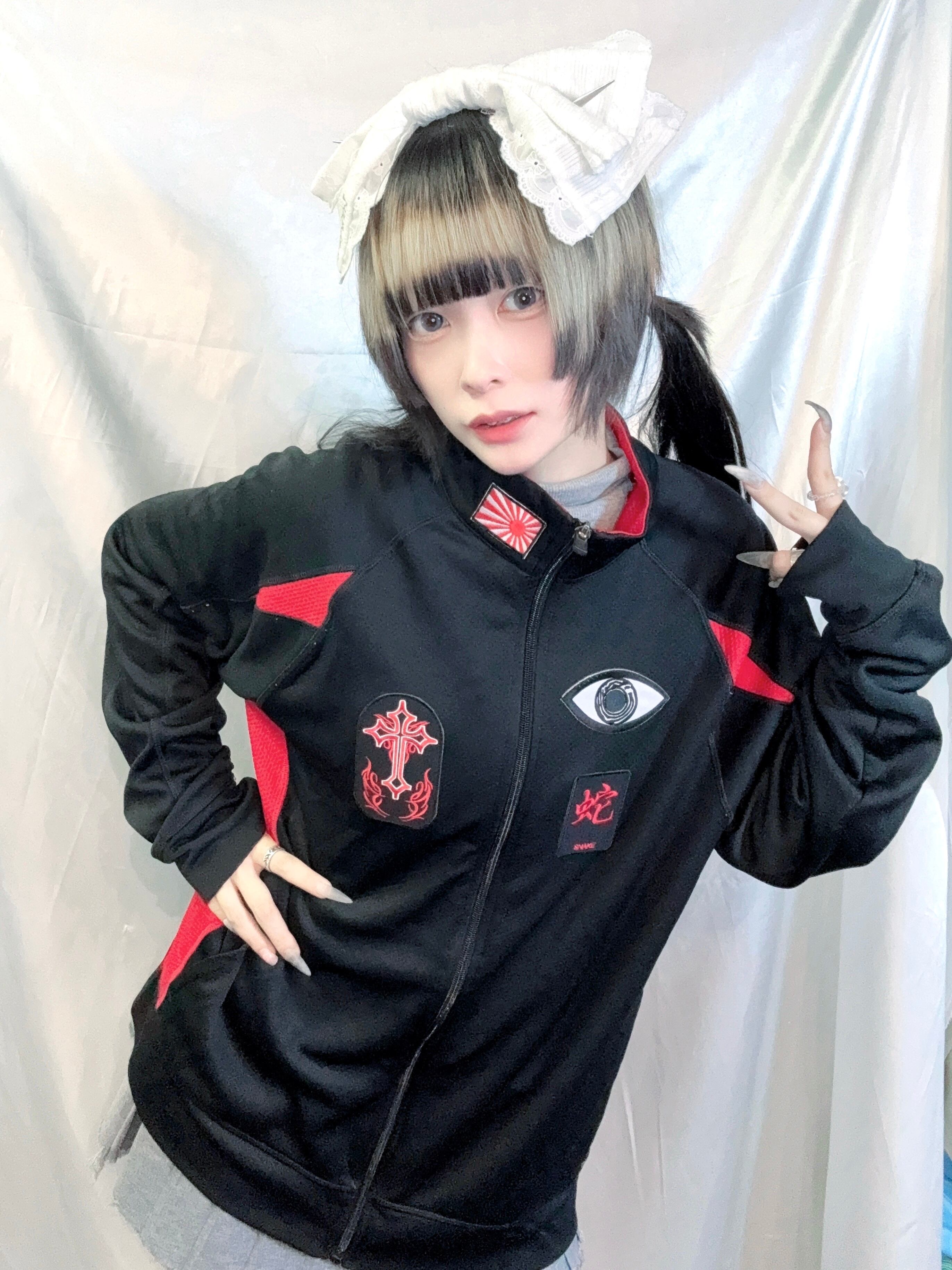 【雀蜂】リメイク古着 雀蜂