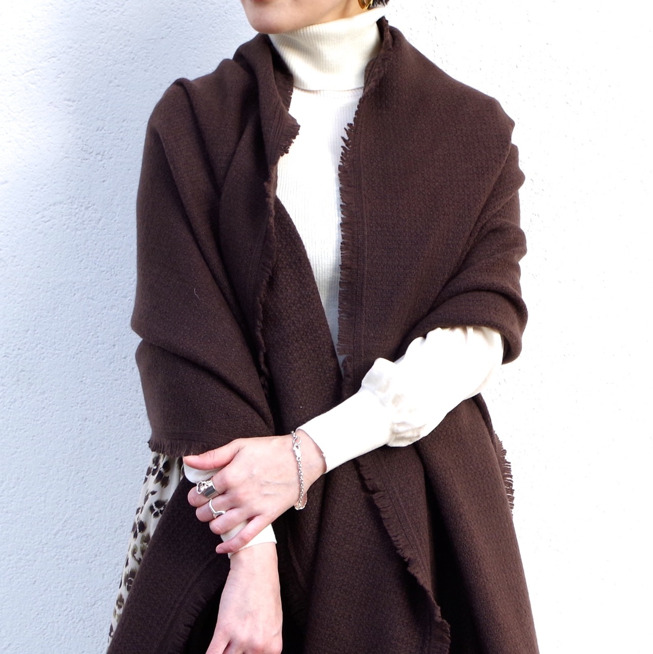 MAISON CARRÉE CASHMERE Fringe STOLE "BROWN"