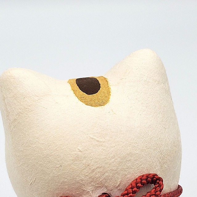 ちぎり和紙のほっこりおじぎ猫(ぶち)