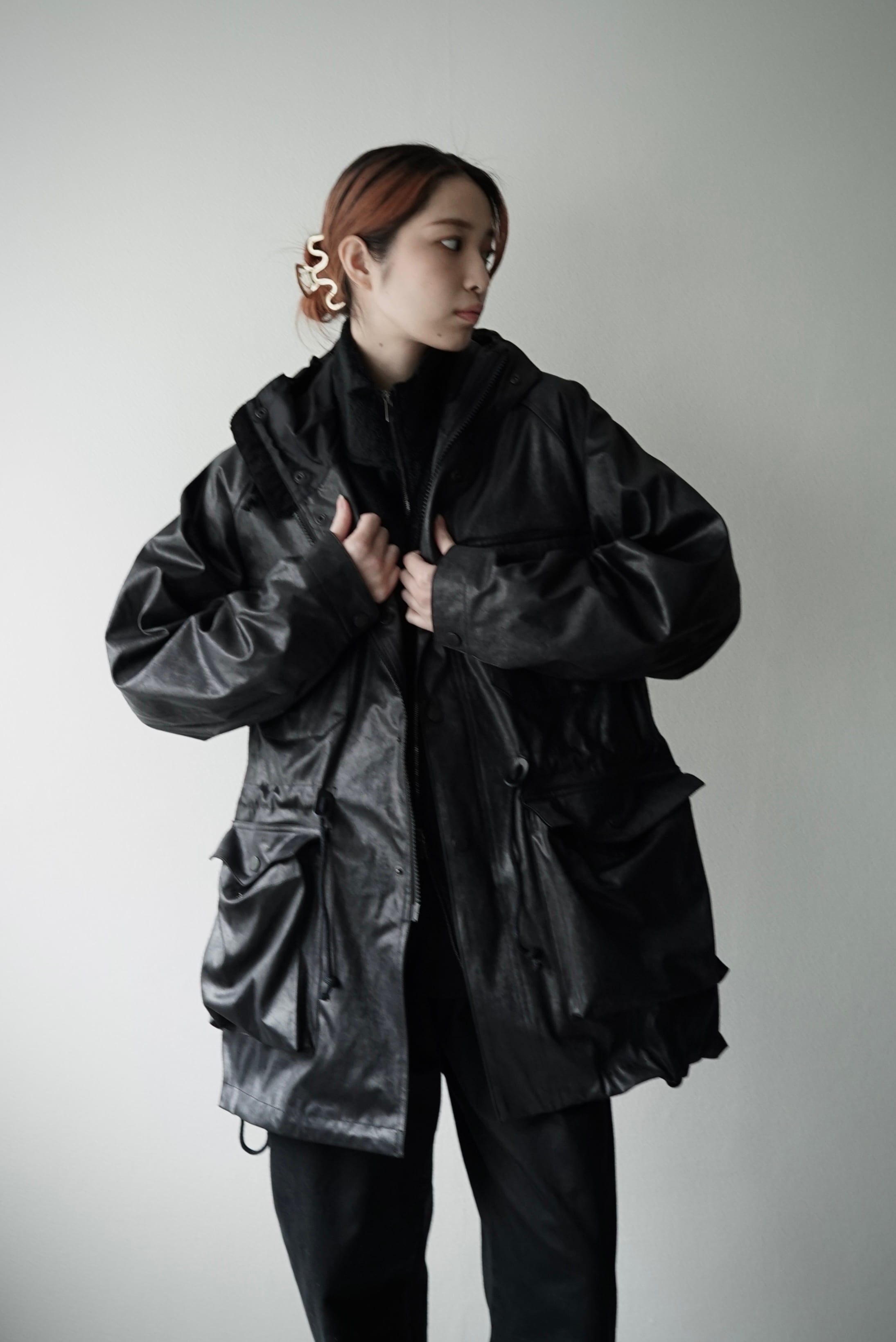 Vintage Leather Cloth / Mountain Parka (BLACK) | C O L I N A