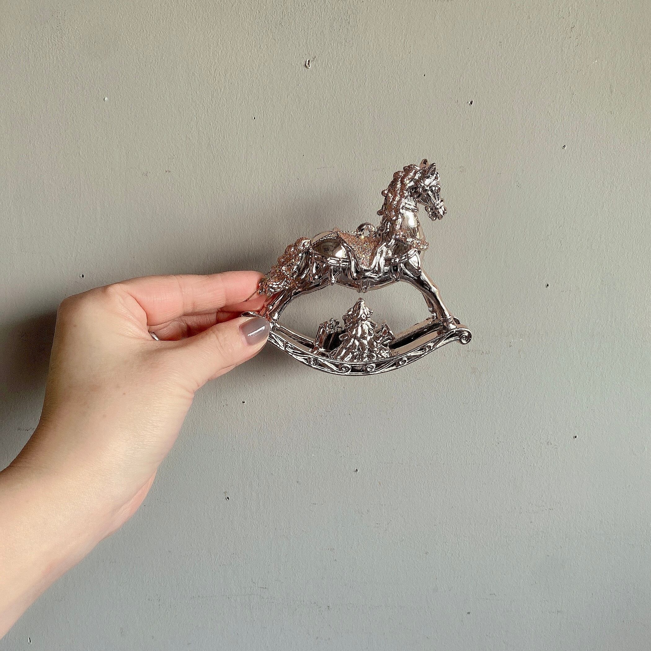 オーナメント ロッキングホース RG | ディスプレイ雑貨什器専門店 Velvety