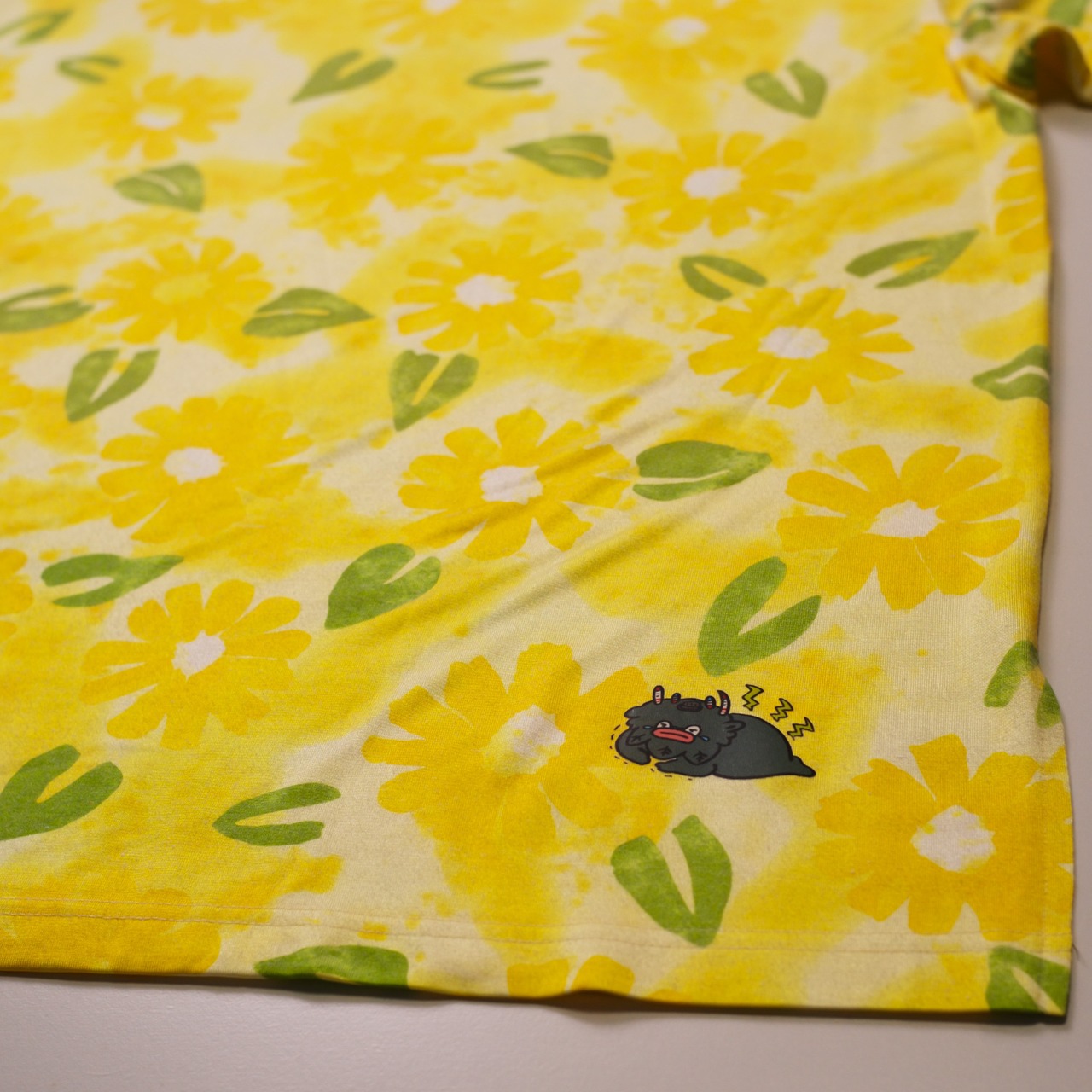 【Anti Factory】Yellow Garden T-shirts"Miclas" feat.Ruta