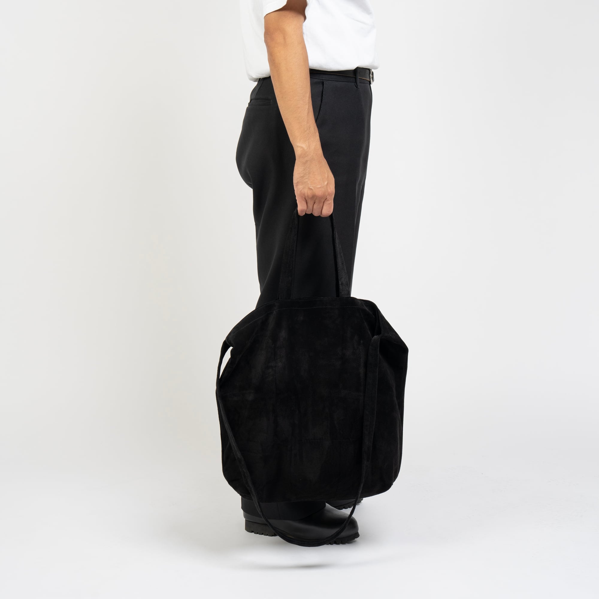 バッグ DECI Suede Tote Bag L ovy DECI Suede Tote Bag L ovy - メルカリ