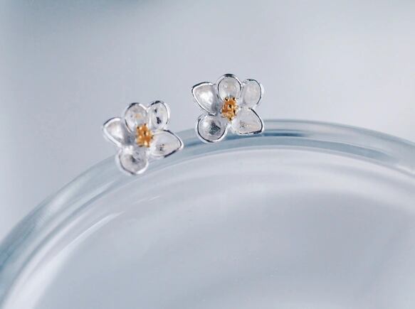 夏椿 ナツツバキ スタッドピアス【SV925】沙羅双樹